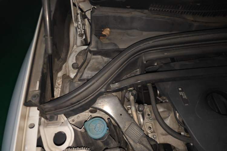 Used BMW X1 2016 sDrive18Li Luxury Model Engine Bay Right
