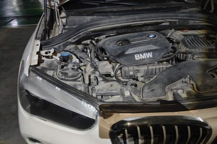 Used BMW X1 2016 sDrive18Li Fashion Model Engine Bay Right