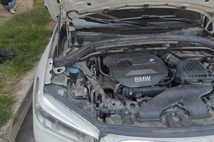 Used BMW X1 2016 sDrive18Li Premium Edition Engine Bay Right