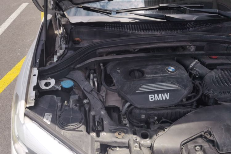 Used BMW X1 2016 sDrive18Li Fashion Model Engine Bay Right