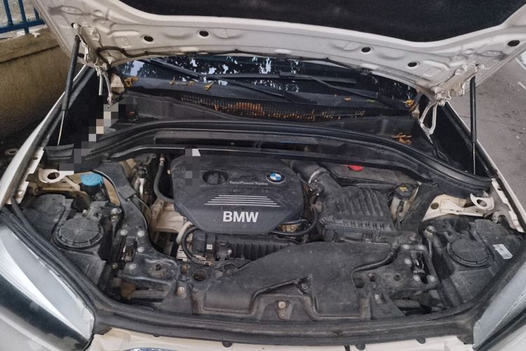 Used BMW X1 2016 sDrive18Li Fashion Model Engine Bay
