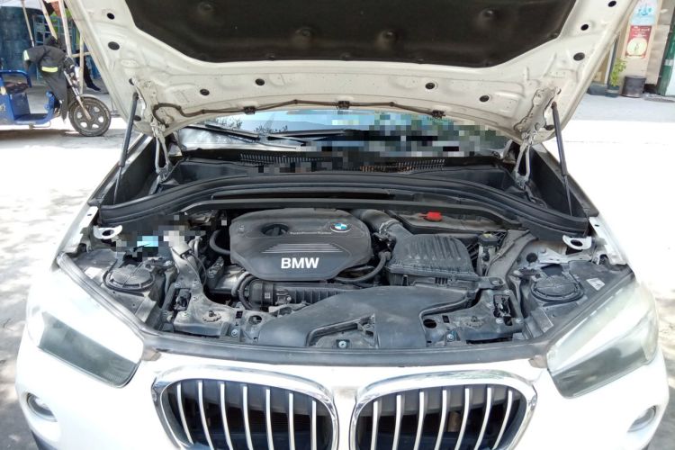 Used BMW X1 2016 sDrive18Li Fashion Model Engine Bay