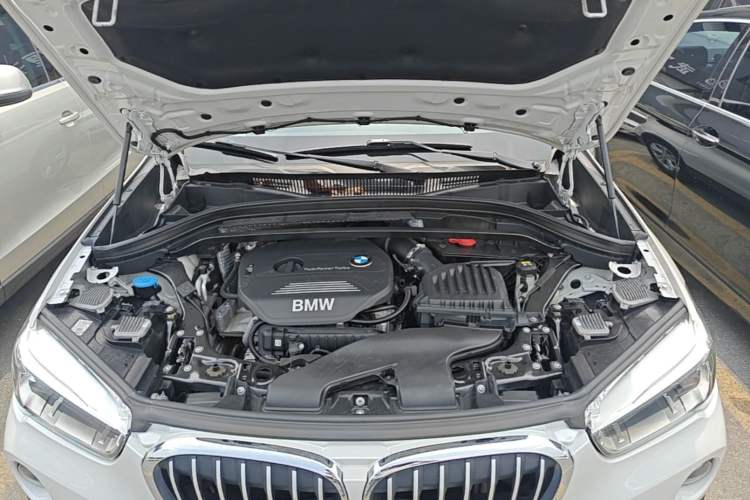 Used BMW X1 2016 sDrive18Li Premium Edition Engine Bay