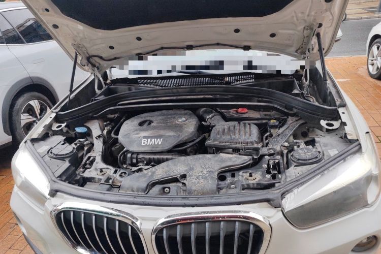 Used BMW X1 2016 sDrive18Li Fashion Model Engine Bay