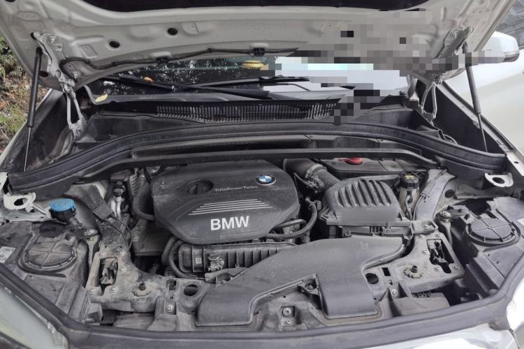 Used BMW X1 2016 sDrive18Li Fashion Model Engine Bay