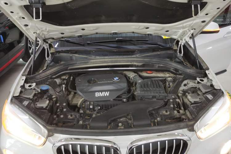 Used BMW X1 2016 sDrive18Li Premium Edition Engine Bay