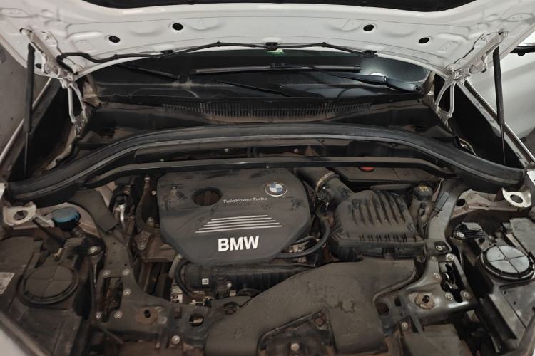 Used BMW X1 2016 sDrive18Li Fashion Model Engine Bay