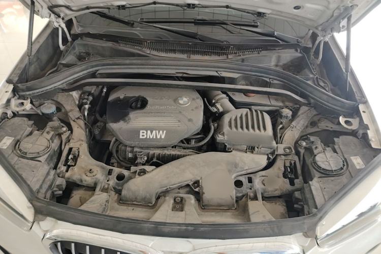 Used BMW X1 2016 sDrive18Li Fashion Model Engine Bay