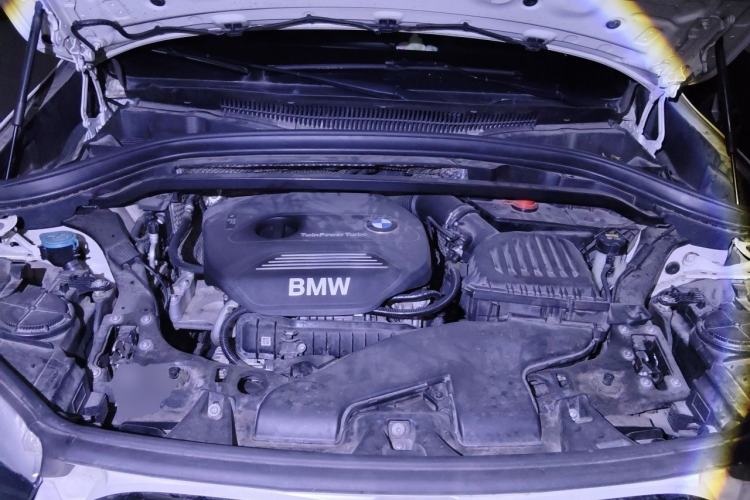 Used BMW X1 2016 sDrive18Li Fashion Model Engine Bay