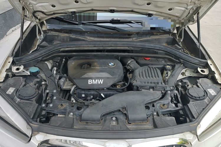 Used BMW X1 2016 sDrive18Li Fashion Model Engine Bay