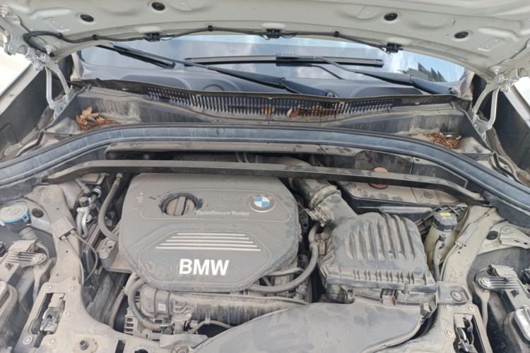 Used BMW X1 2016 sDrive18Li Fashion Model Engine Bay