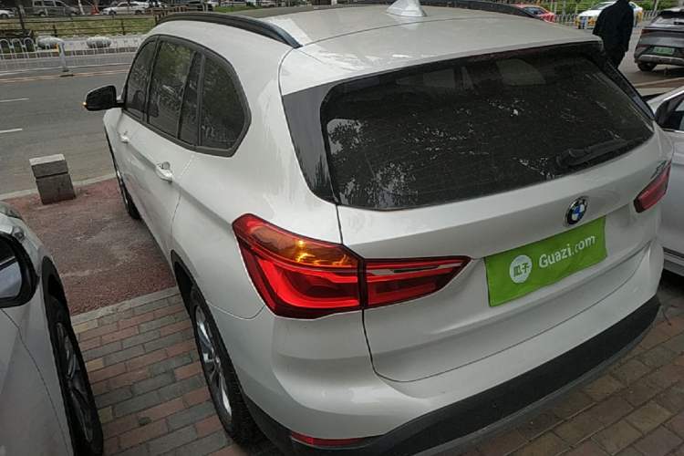 Used BMW X1 2016 sDrive18Li Premium Edition Exterior 2
