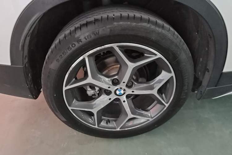Used BMW X1 2016 sDrive18Li Luxury Model Exterior 2