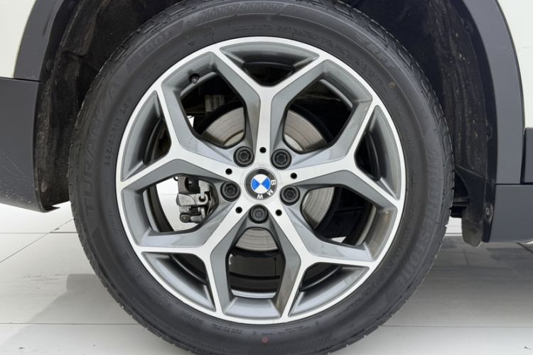 Used BMW X1 2016 sDrive20Li Luxury Model Exterior 3