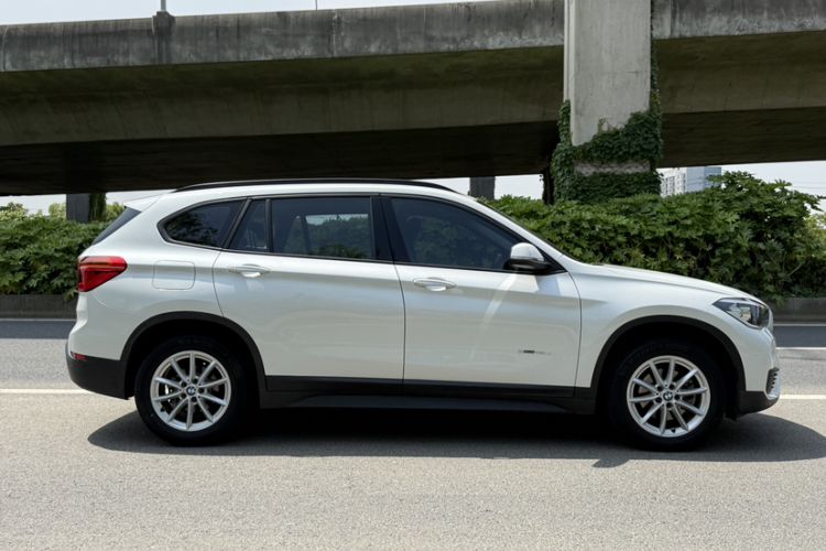 Used BMW X1 2016 sDrive18Li Fashion Model Exterior 3