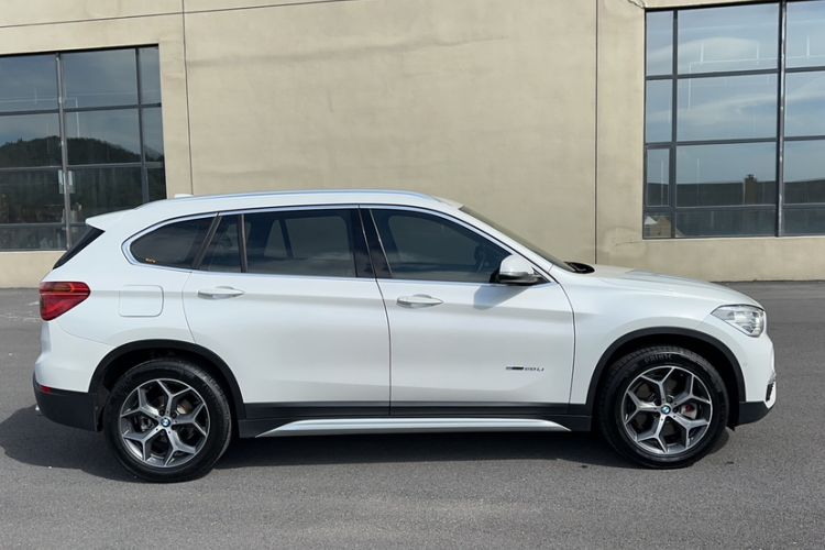 Used BMW X1 2016 sDrive20Li Luxury Model Exterior 3