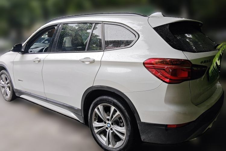 Used BMW X1 2016 sDrive20Li Luxury Model Exterior 3