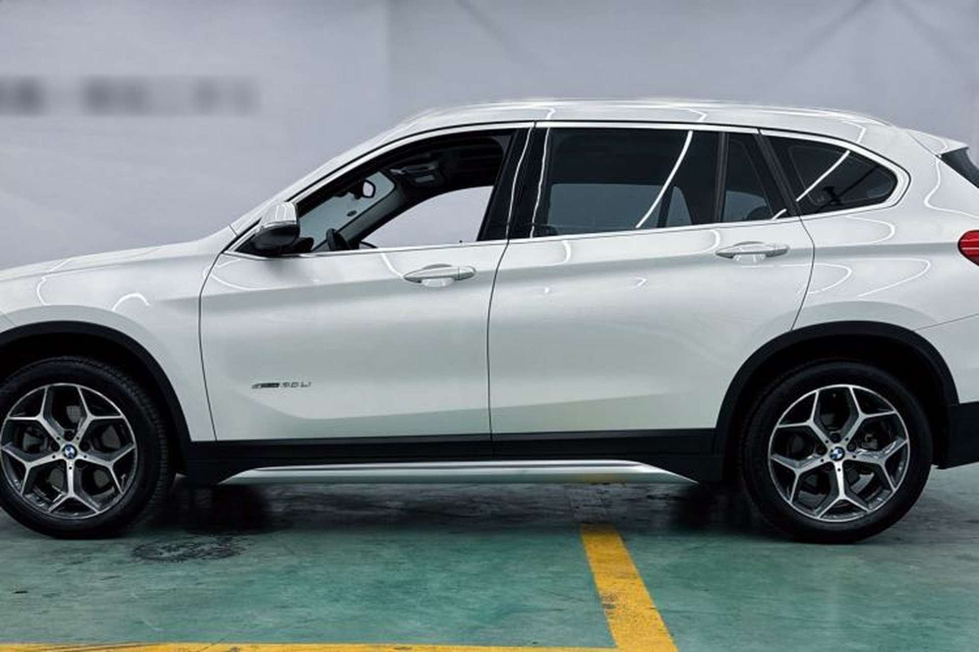Used BMW X1 2016 sDrive20Li Luxury Model Exterior 3
