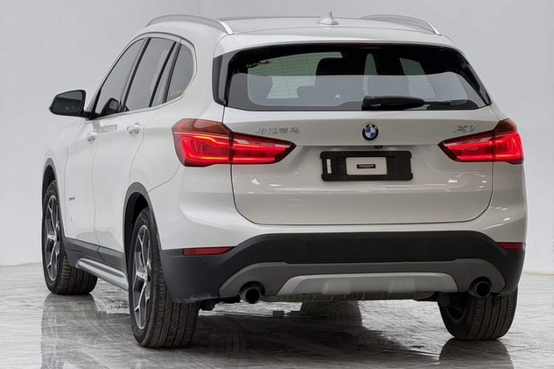 Used BMW X1 2016 sDrive20Li Luxury Model Exterior 3