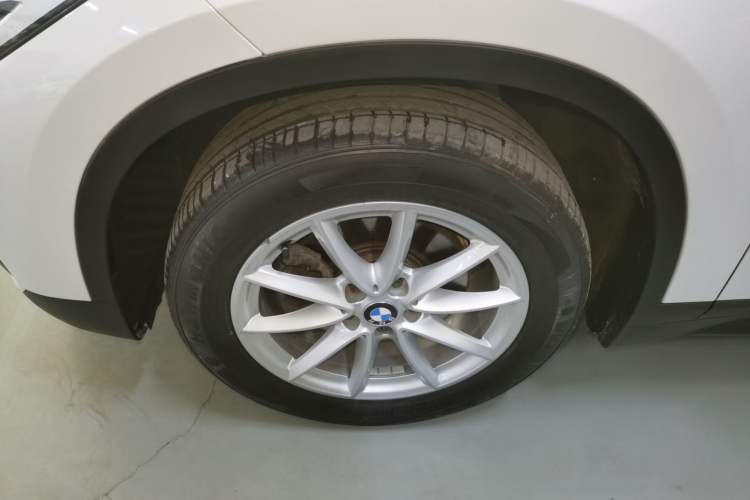 Used BMW X1 2016 sDrive18Li Fashion Model Exterior 4