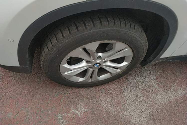 Used BMW X1 2016 sDrive18Li Premium Edition Exterior 4