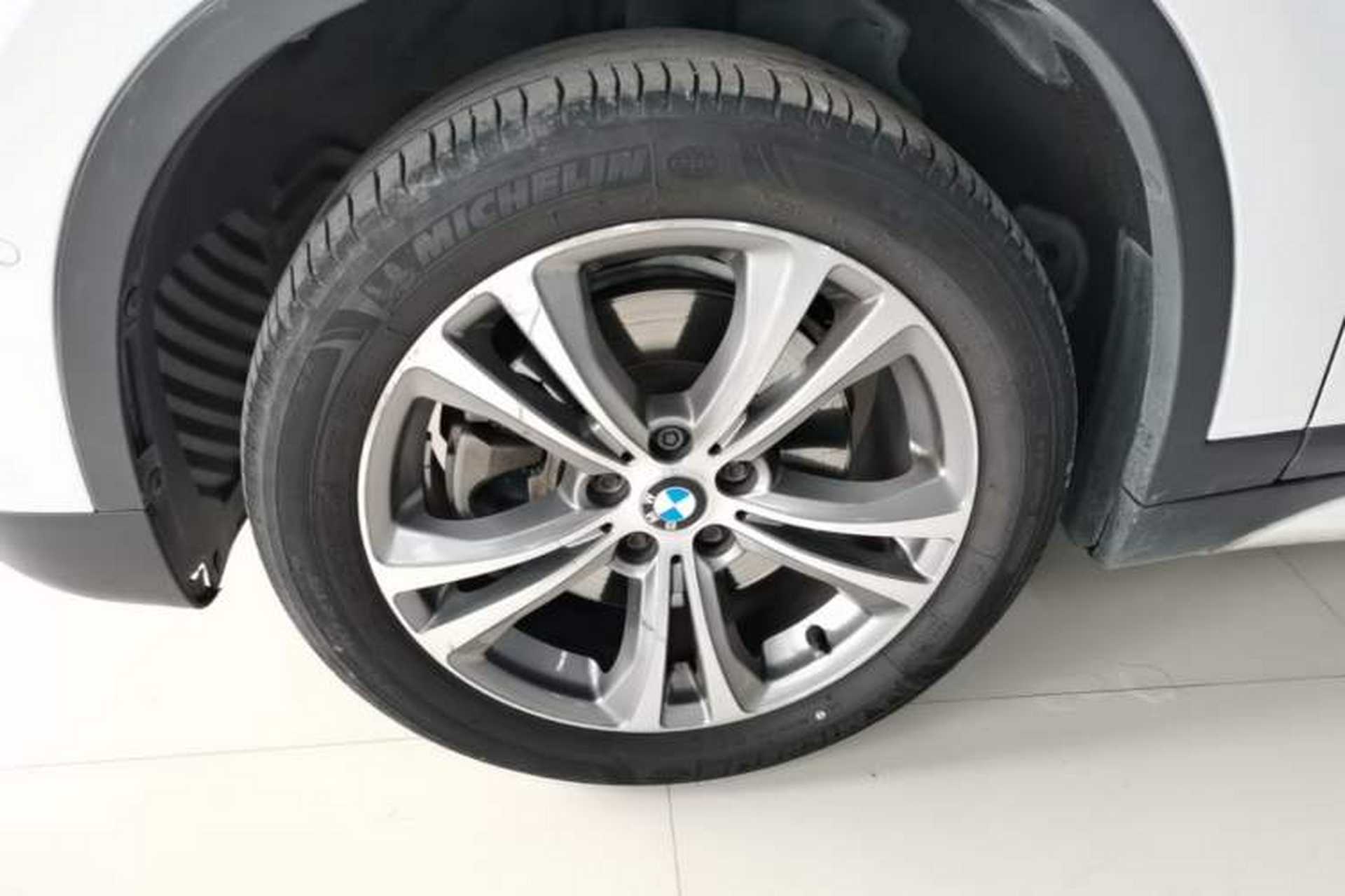 Used BMW X1 2016 sDrive20Li Luxury Model Exterior 4