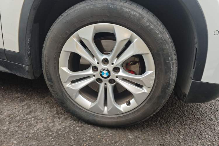 Used BMW X1 2016 sDrive18Li Premium Edition Exterior 4