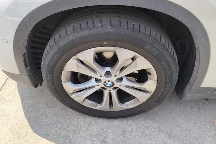 Used BMW X1 2016 sDrive18Li Premium Edition Exterior 4