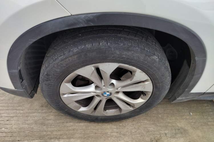 Used BMW X1 2016 sDrive18Li Premium Edition Exterior 4
