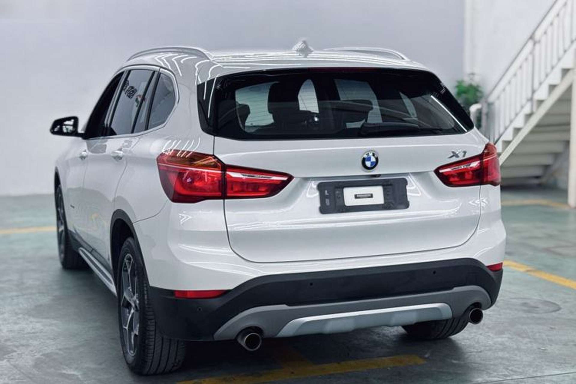 Used BMW X1 2016 sDrive20Li Luxury Model Exterior 4