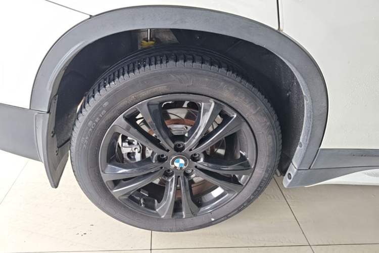 Used BMW X1 2016 sDrive20Li Luxury Model Exterior 5