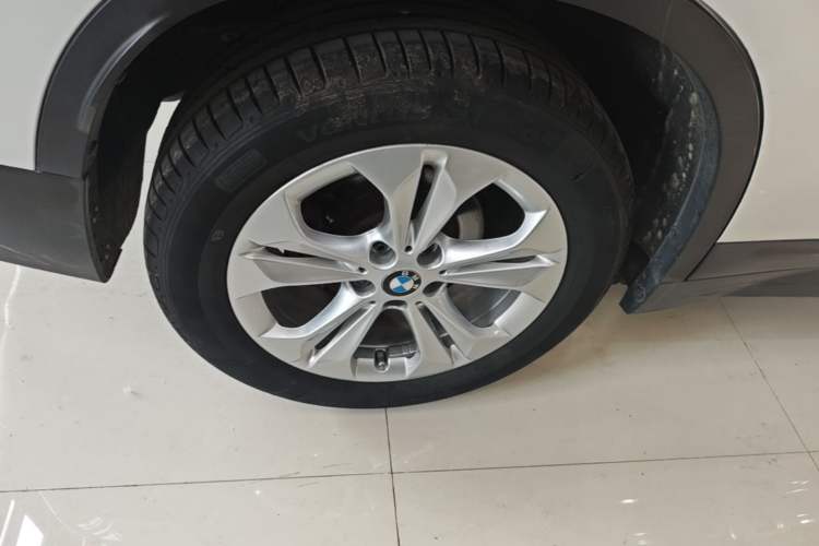 Used BMW X1 2016 sDrive18Li Premium Edition Exterior 5
