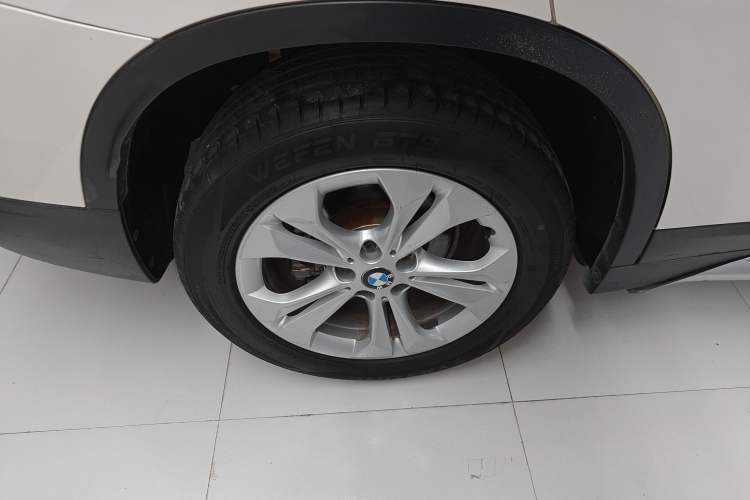 Used BMW X1 2016 sDrive18Li Premium Edition Exterior 5