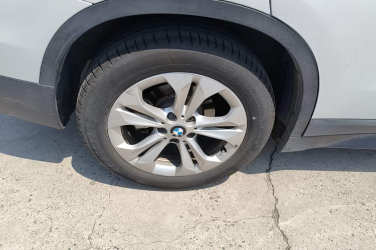 Used BMW X1 2016 sDrive18Li Premium Edition Exterior 5