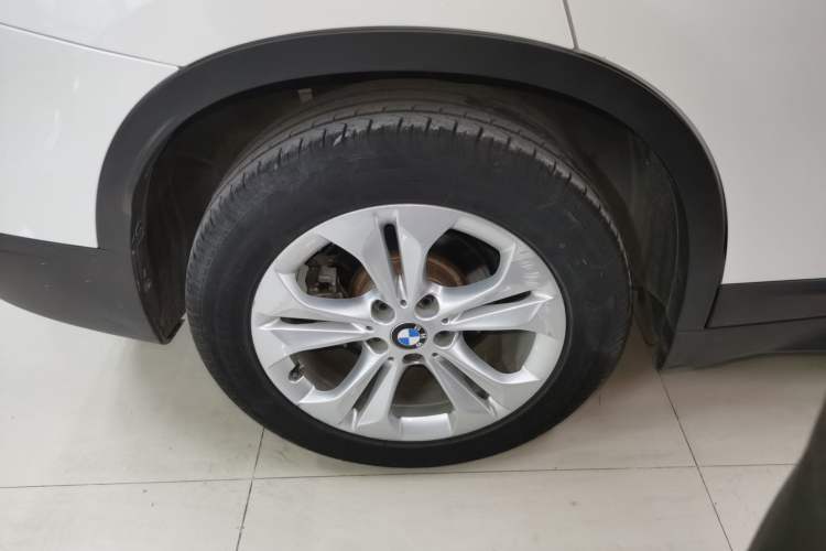 Used BMW X1 2016 sDrive18Li Premium Edition Exterior 5