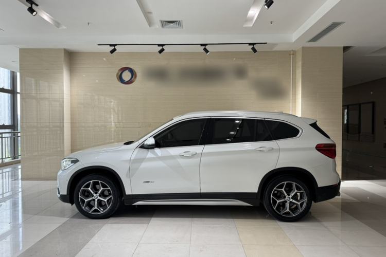 Used BMW X1 2016 sDrive20Li Luxury Model Exterior 6