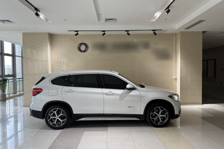 Used BMW X1 2016 sDrive20Li Luxury Model Exterior 7