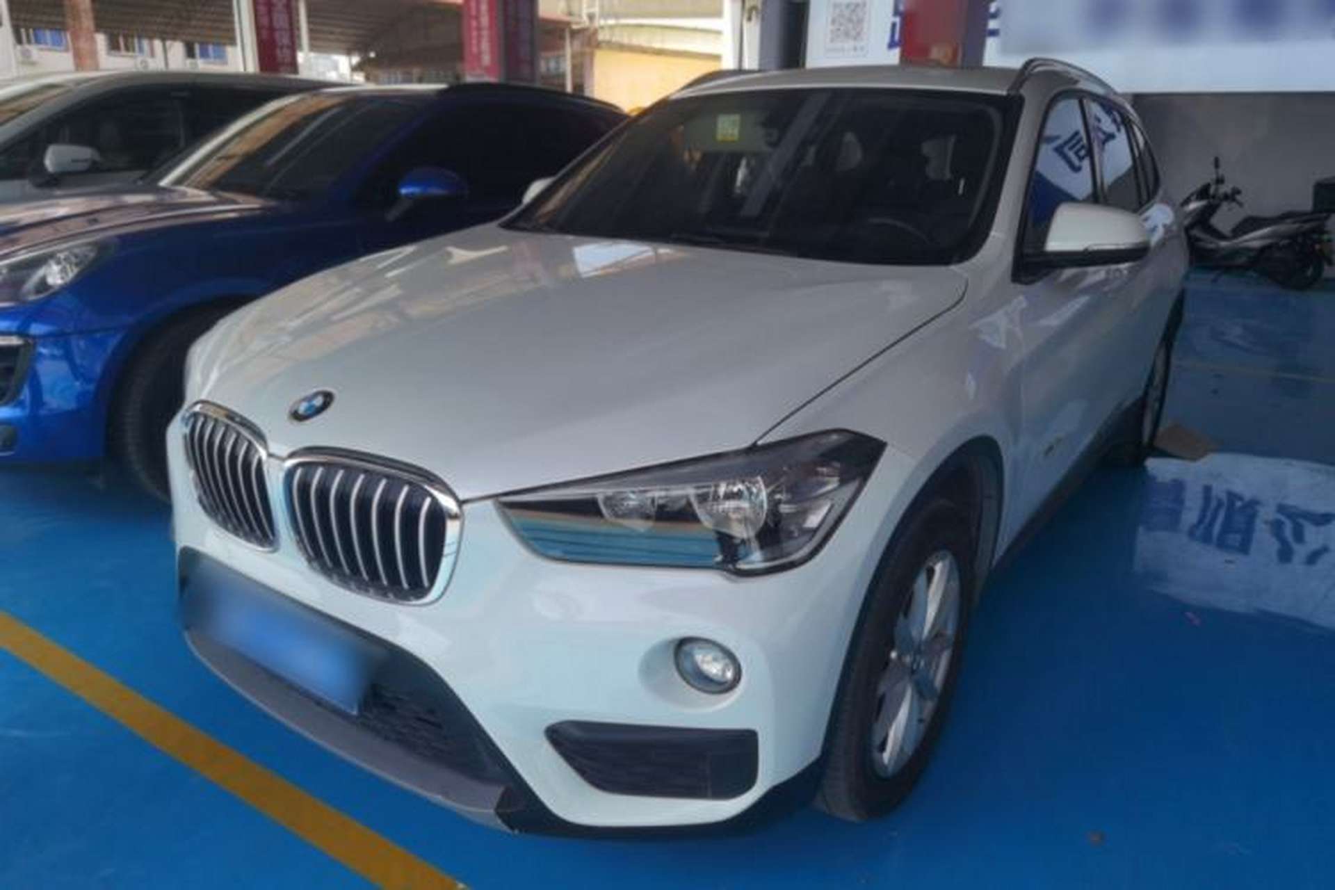 Used BMW X1 2016 sDrive18Li Fashion Model Front Left 45 Deg