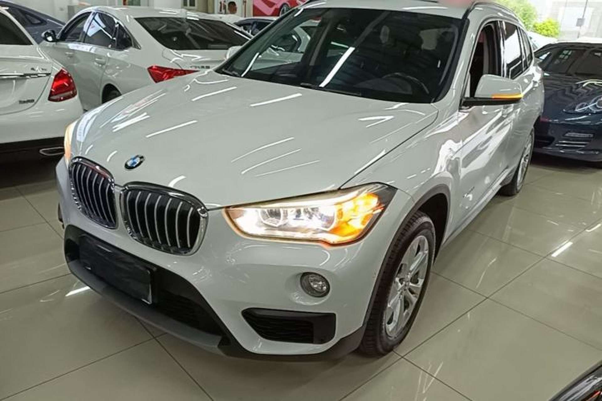 Used BMW X1 2016 sDrive18Li Premium Edition Front Left 45 Deg