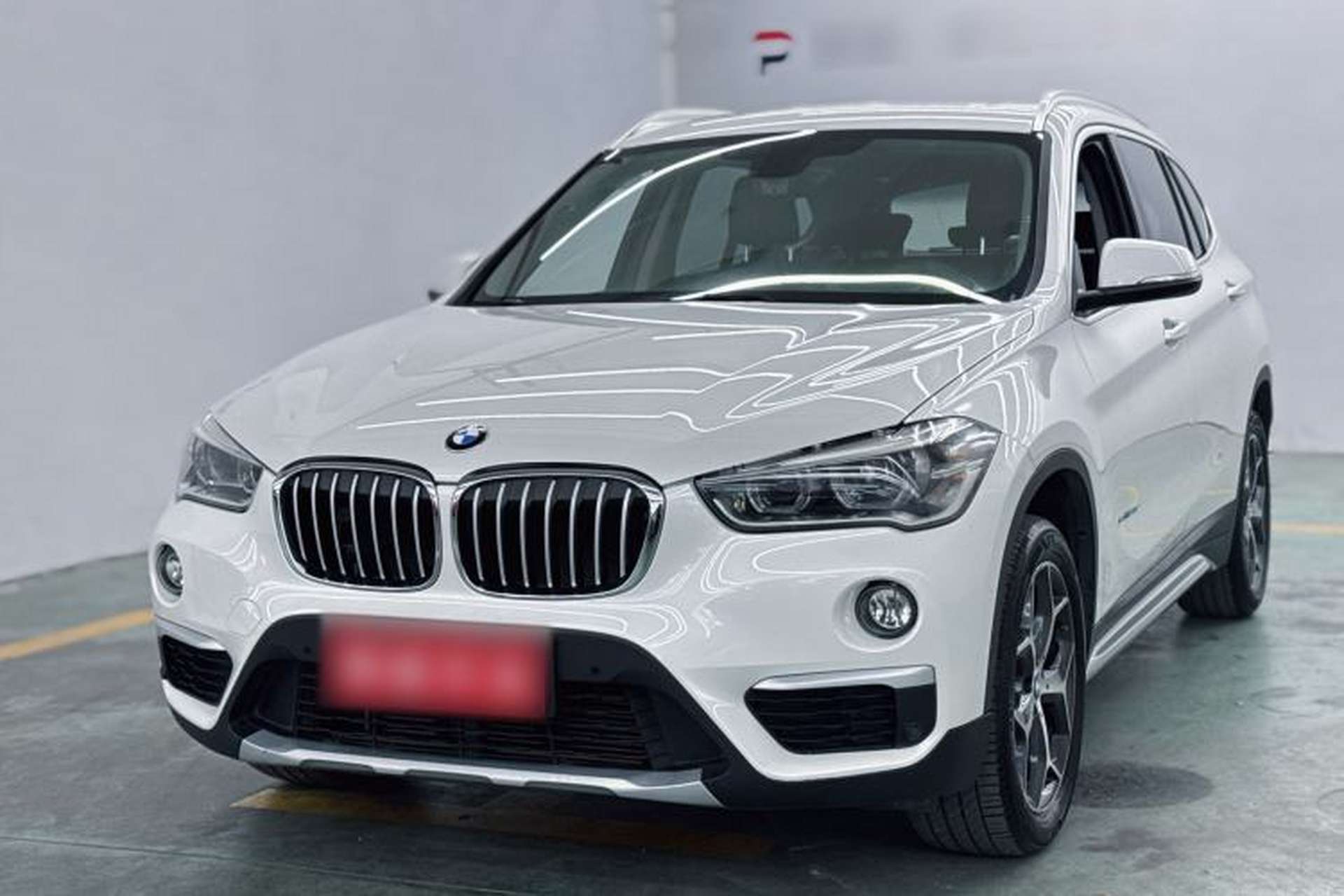Used BMW X1 2016 sDrive20Li Luxury Model Front Left 45 Deg