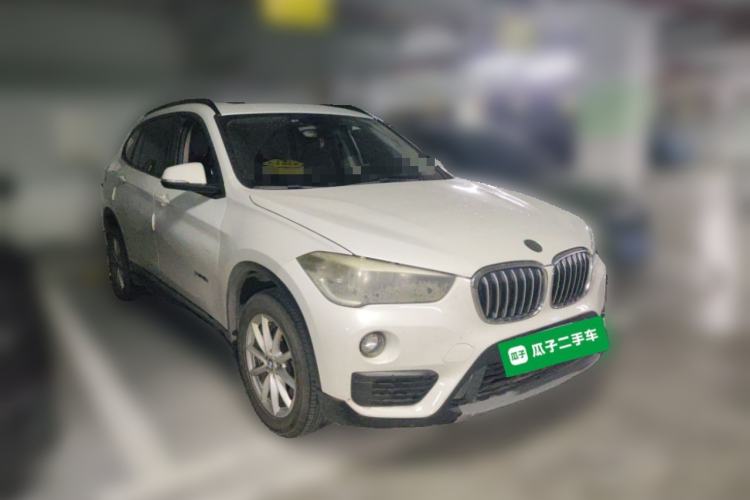 Used BMW X1 2016 sDrive18Li Fashion Model Front Right 45 Deg