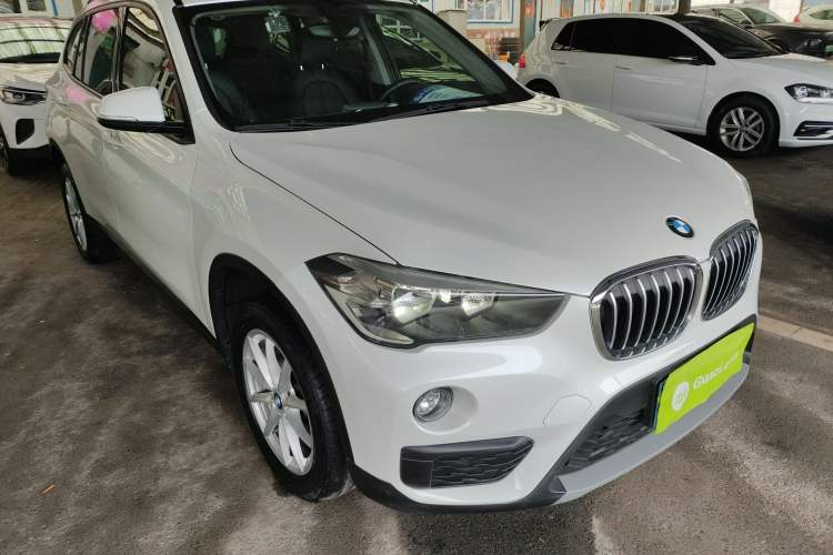 Used BMW X1 2016 sDrive18Li Fashion Model Front Right 45 Deg