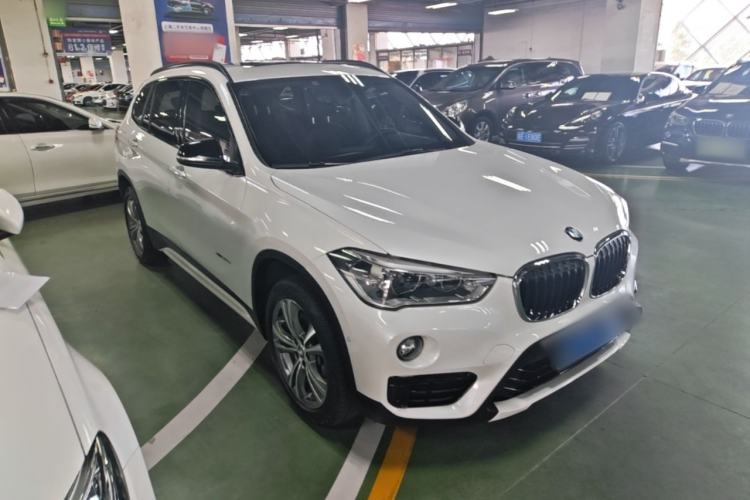 Used BMW X1 2016 xDrive20Li Luxury Model Front Right 45 Deg
