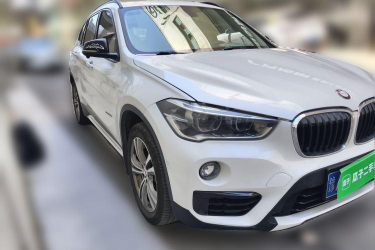 Used BMW X1 2016 sDrive20Li Luxury Model Front Right 45 Deg