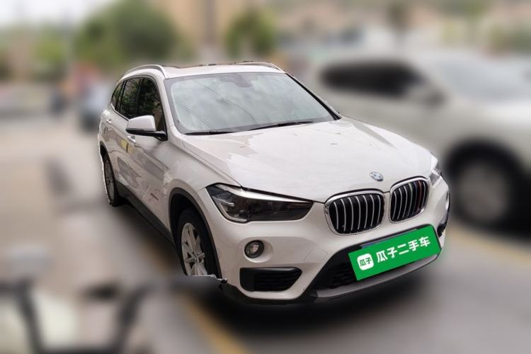 Used BMW X1 2016 sDrive18Li Fashion Model Front Right 45 Deg