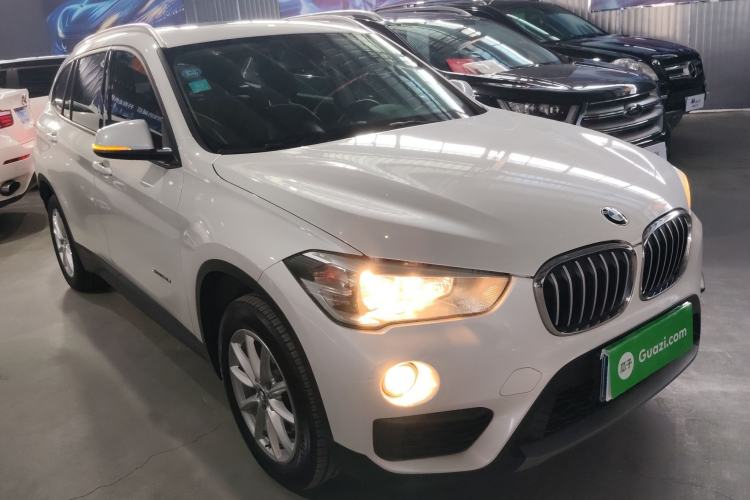 Used BMW X1 2016 sDrive18Li Fashion Model Front Right 45 Deg