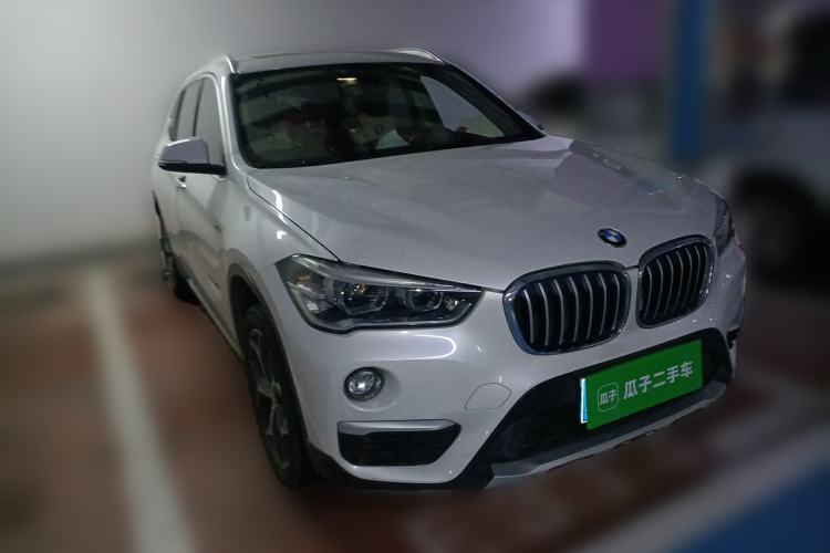 Used BMW X1 2016 xDrive20Li Luxury Model Front Right 45 Deg