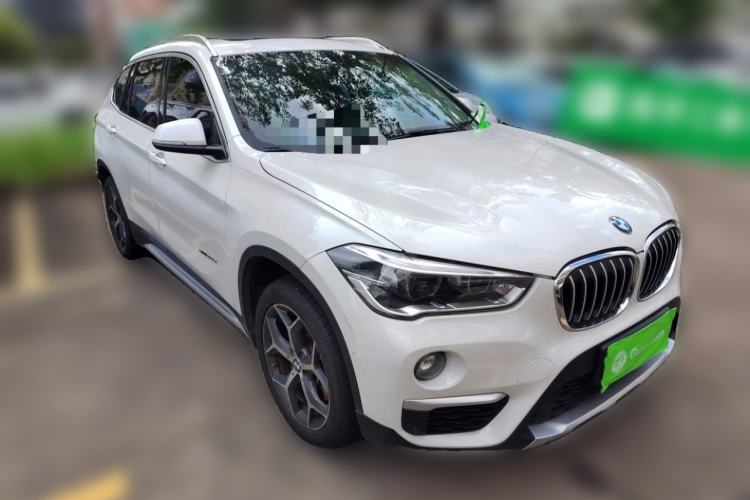 Used BMW X1 2016 sDrive20Li Luxury Model Front Right 45 Deg