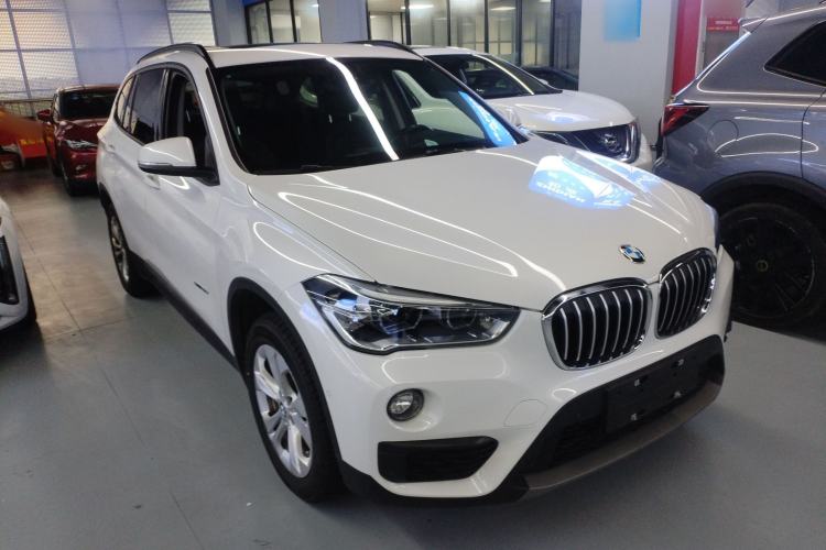 Used BMW X1 2016 sDrive18Li Premium Edition Front Right 45 Deg