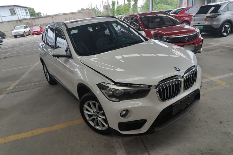 Used BMW X1 2016 sDrive18Li Fashion Model Front Right 45 Deg